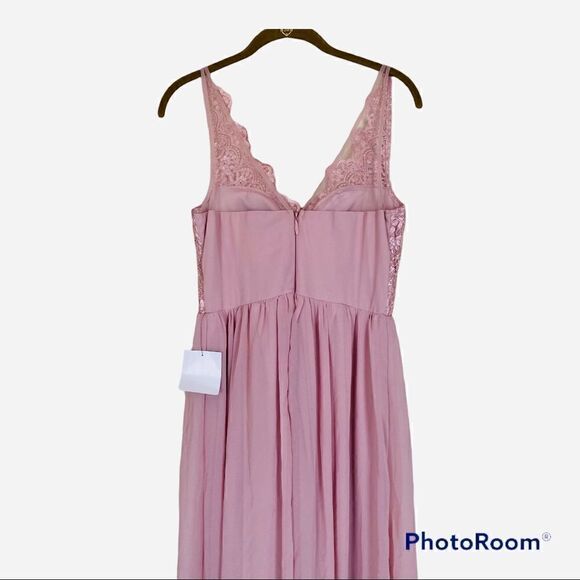 Lulu's Lace Maxi Dress  - Picture 4 of 4